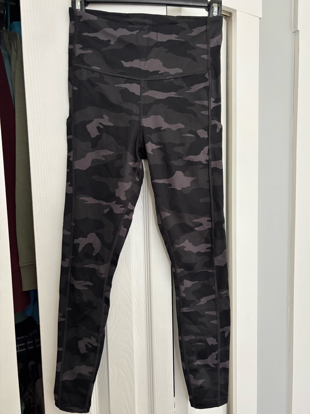 Athleta Camo High-Waist Performance Leggings with pockets - Purple/Black/Grey